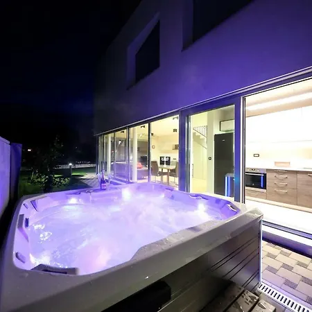 Caisa- Luxury 20 M From The Sea * Zára