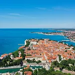 Апартаменты Caisa- Luxury 20 M From The Sea Задар