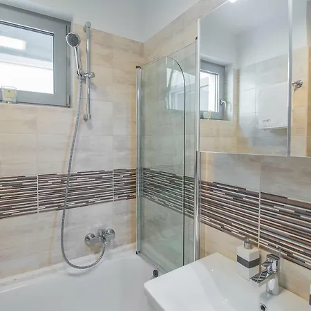 Caisa- Luxury 20 M From The Sea Apartment